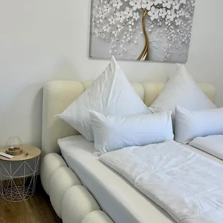 Reyad Apartamento *